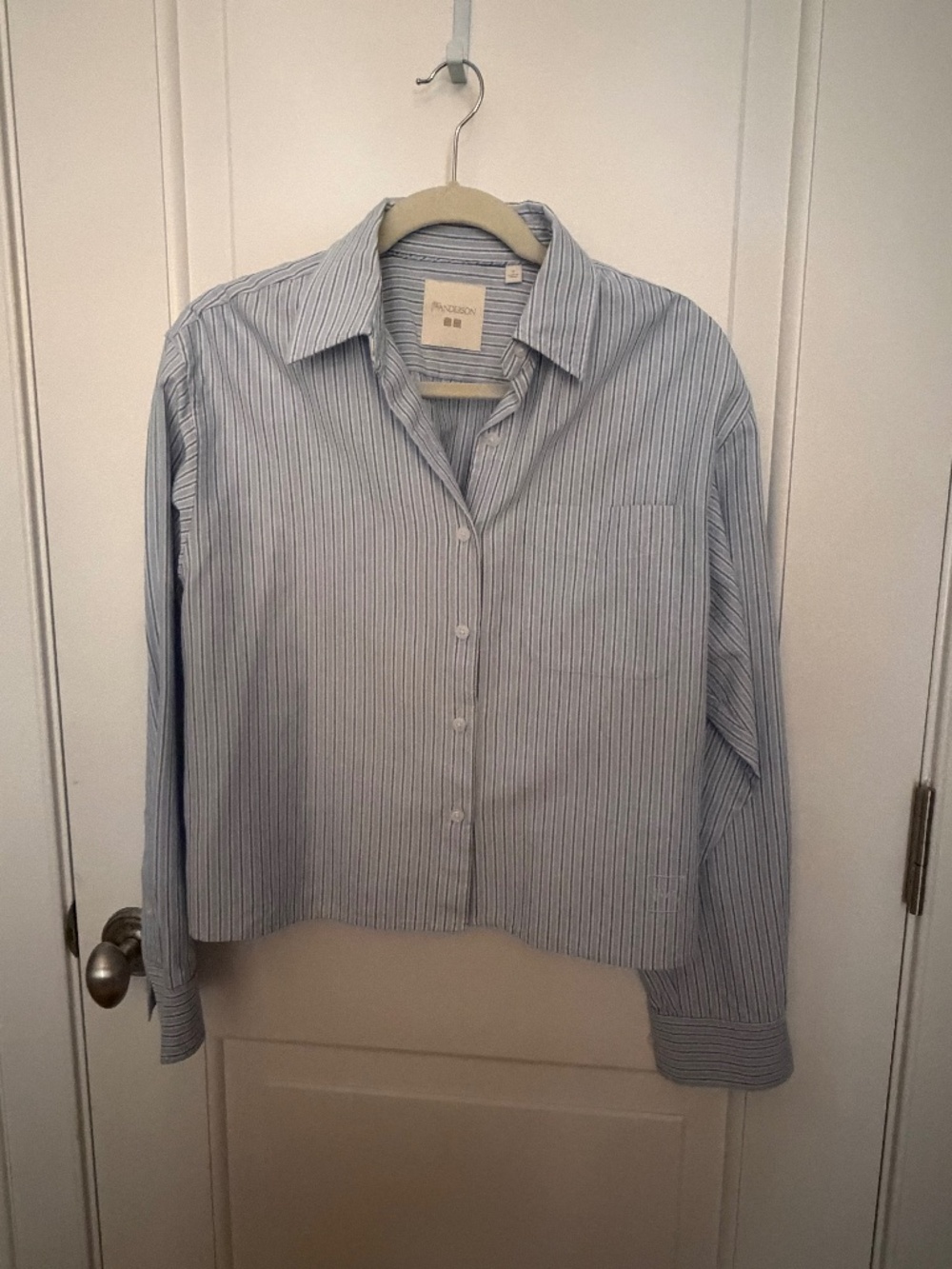 Uniqlo x JW Anderson Oxford blouse - Picture 2 of 2